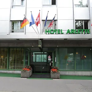 Arlette Beim Hauptbahnhof ** Zürich